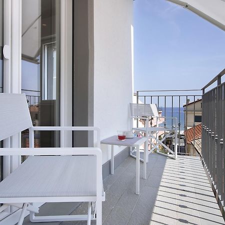 Residence Dolcemare Laigueglia Bagian luar foto
