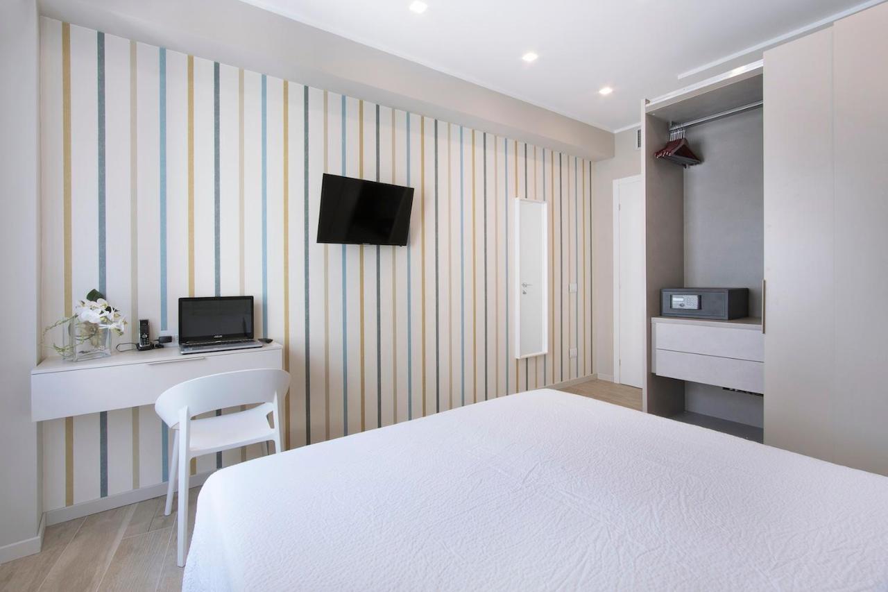 Residence Dolcemare Laigueglia Bagian luar foto
