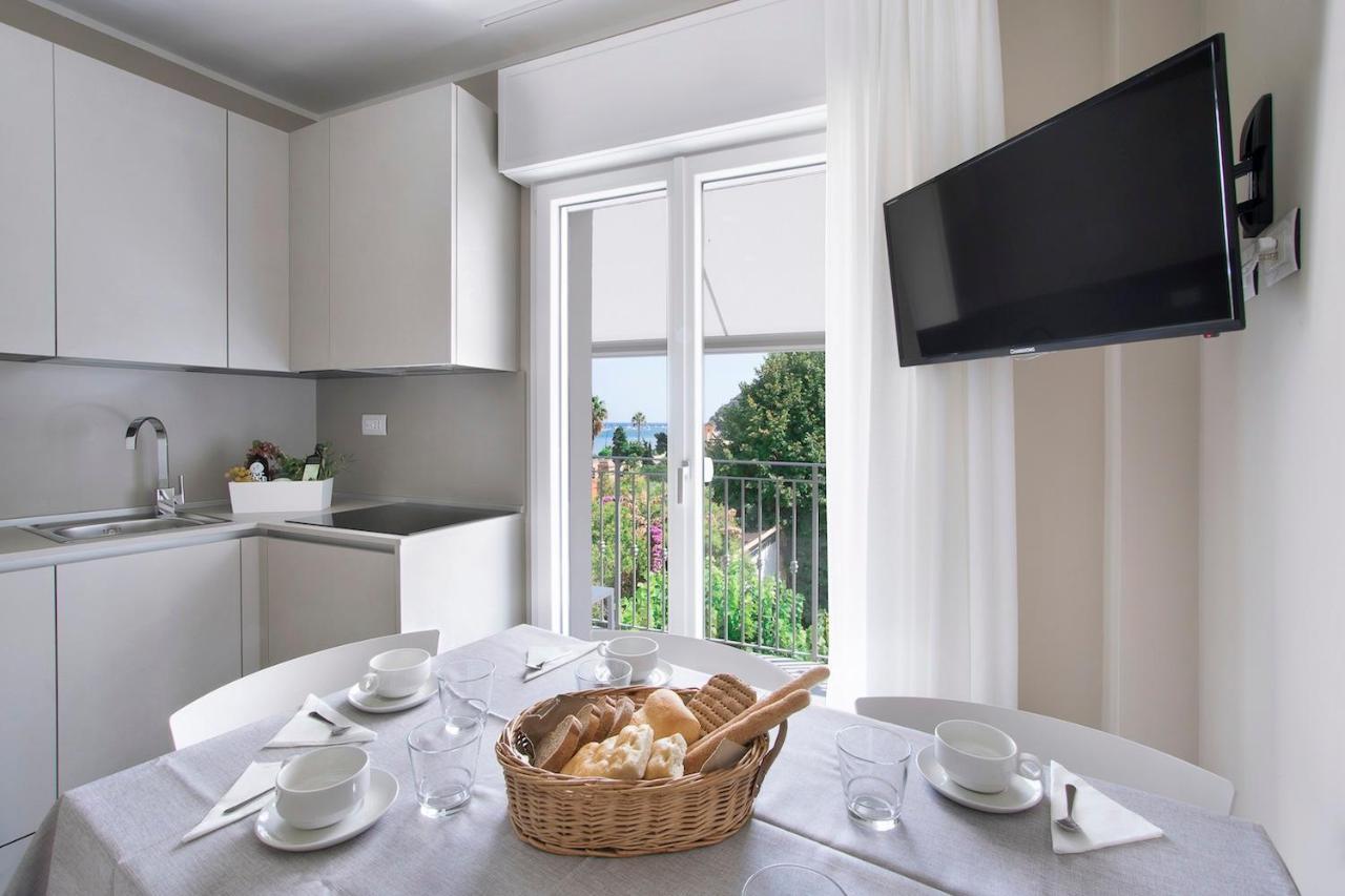 Residence Dolcemare Laigueglia Bagian luar foto